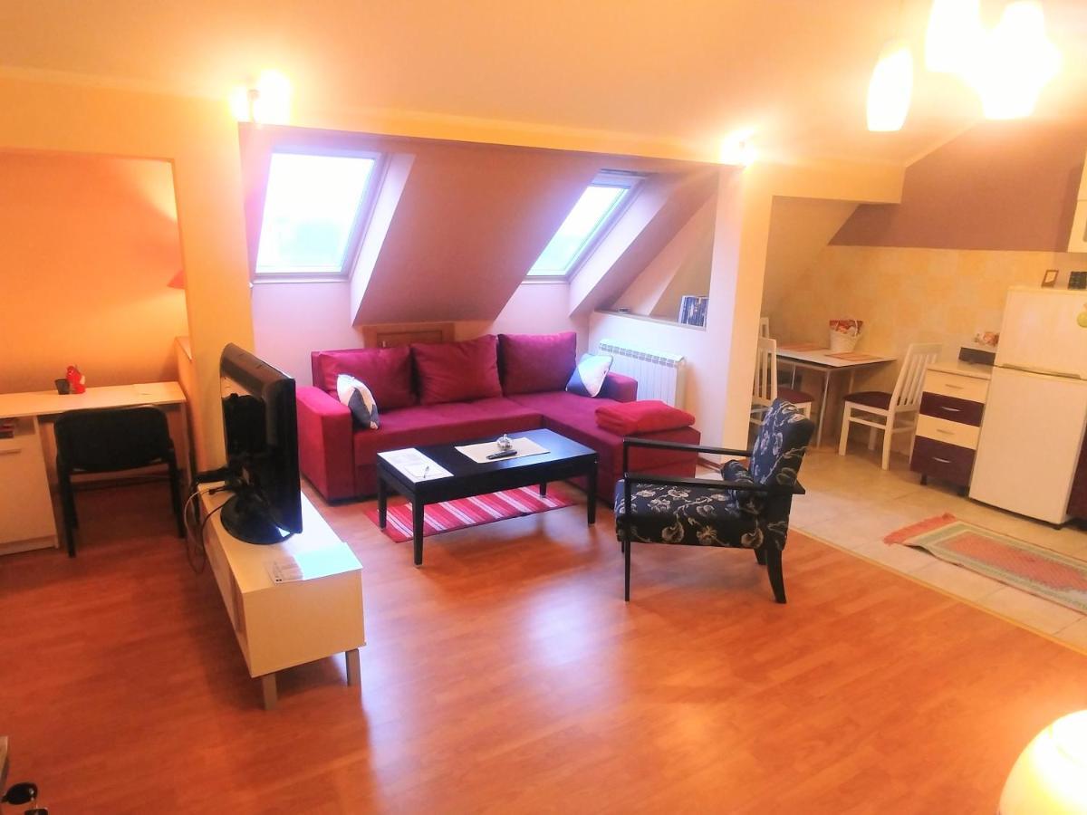 Talas Apartmani Belgrad Exterior foto